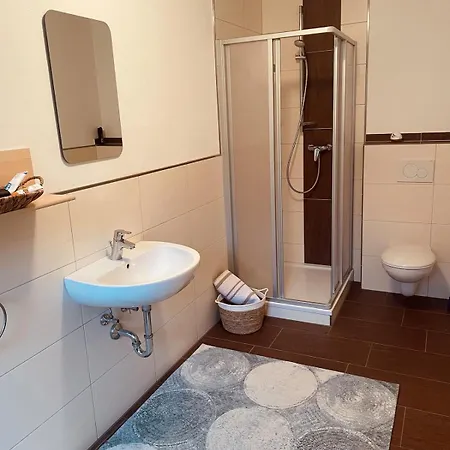 Apartamento Gemuetliche Bis Zu 6 Personen Niederalteich